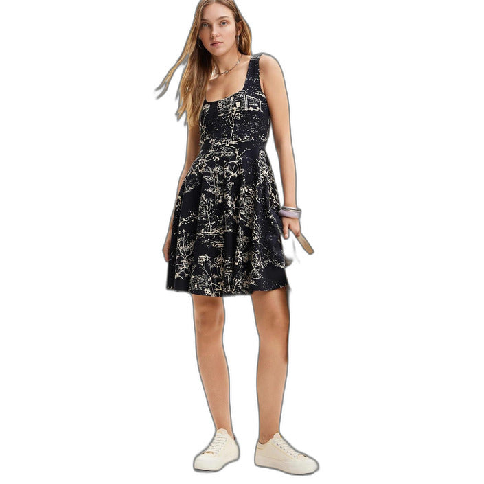 sync2fashion  Subcategory_Abiti  Season_Primavera/Estate  Gender_Donna  Color_Nero  Category_Abbigliamento  Brand_Desigual  desigual clothing  clothes desigual  desigual cloth  desigual clothes  desigual dress  desigual dresses  desigual brand  women&